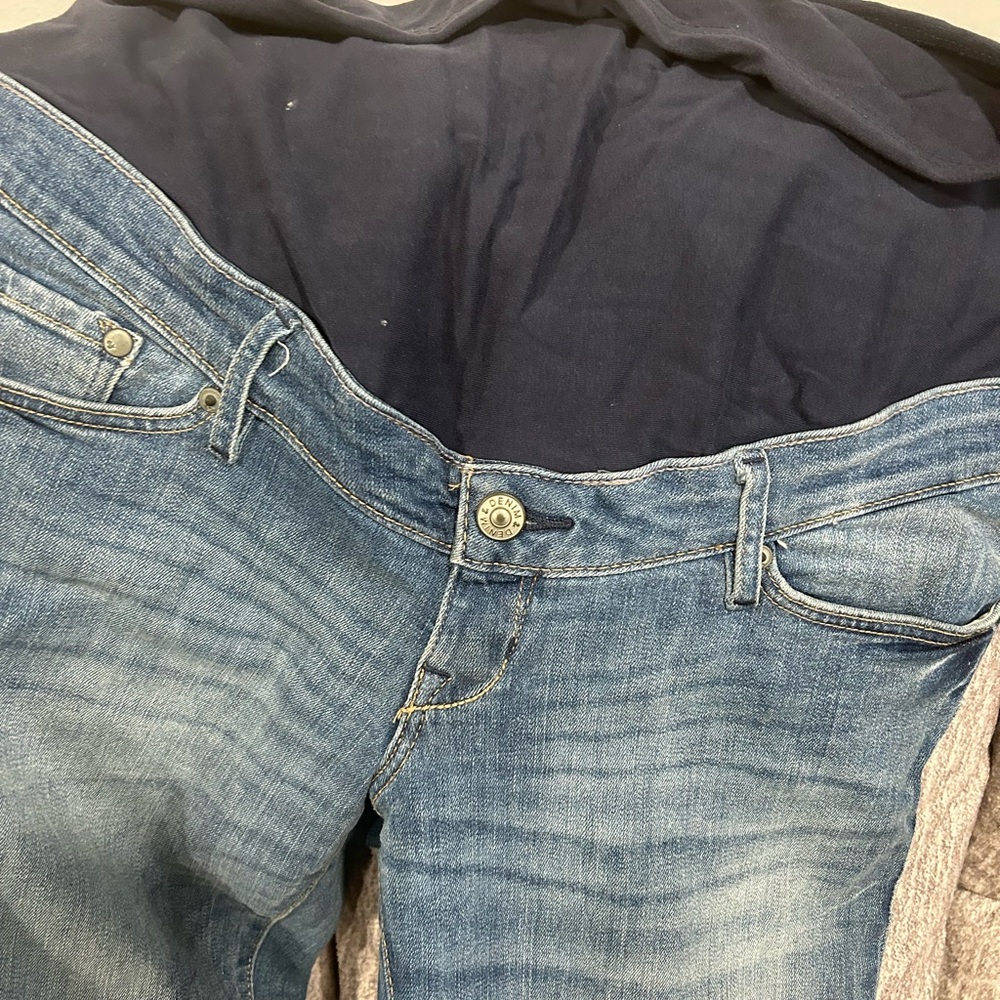 H&M Blue Jeggings with Vintage-Inspired Distress